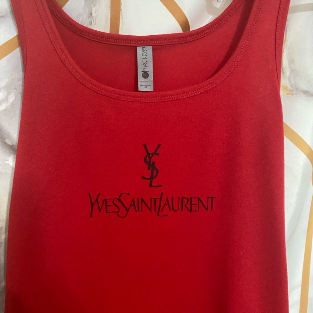 Y S L tank